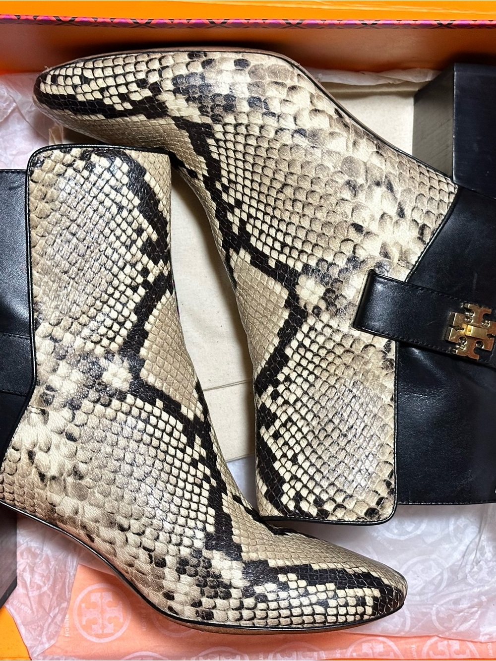 Tory Burch Kira 70mm Desert Roccia/Perfect Black Ankle Boots